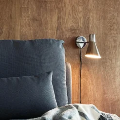 DL12 Væglampe