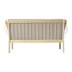 J148 Sofa