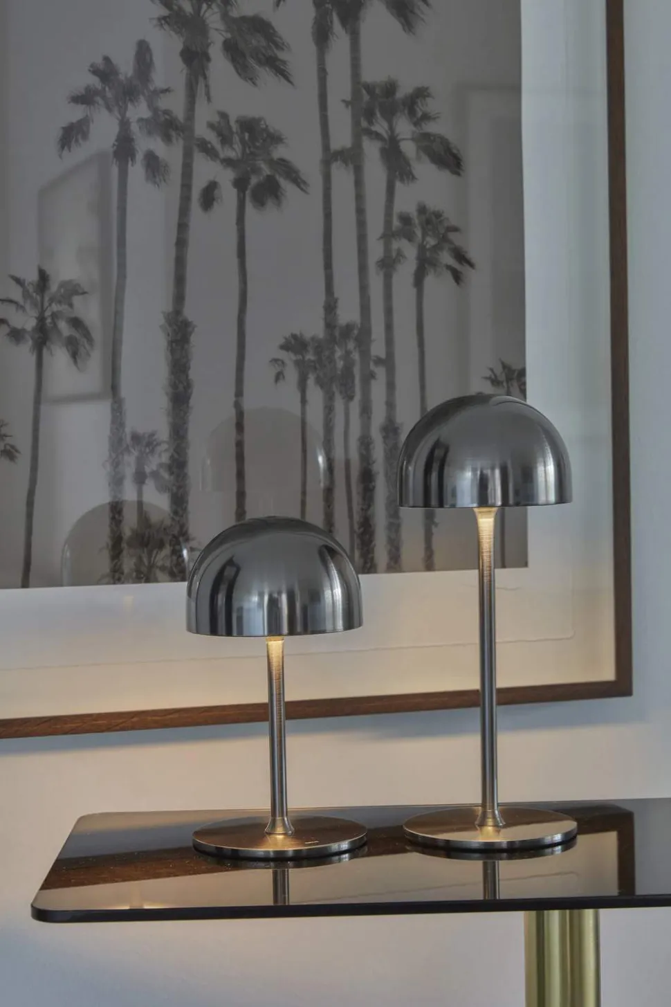 Tim Genopladelig Bordlampe